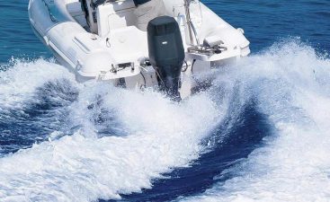 Speed boat decked out with quality marine accessories